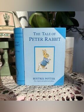 Vintage Y2K Kidcore Blue Aluminum Tin The Tale of Peter Rabbit Trinket Box